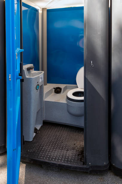 Best Luxury portable toilet rental  in Chester, MD